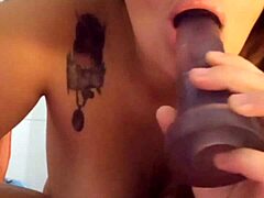 i'm using vibrator for solo masturbation with toys