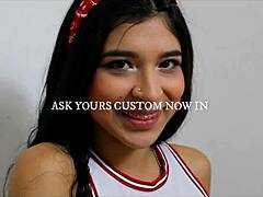 Lucy Squirts Pussies