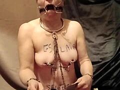 2025 02 18 esclave f autoseance ecarteur de bouche uro et coups de ceinture