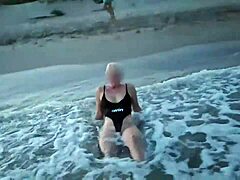 Public Beach Blowjob Flash