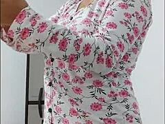 milf dances seductively