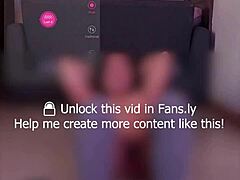 Lush Sit-Ups Distraction