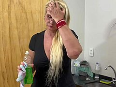 Creamy Pussy Filling