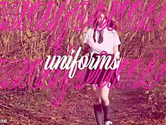 Britti nainen imee kyrvää