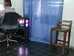 wife squirting climax