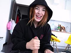 Red-Haired Beauty's Techniques