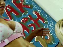 Hotties Pussy Fingering Fun