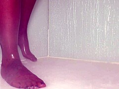 Nylon Feet Shower