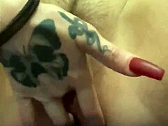 Neutral Babe Squirting