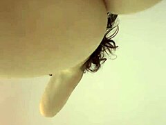 pretty milf ass show