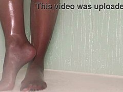Nylon Feet Shower