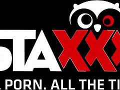 Blonde pussy fucking!