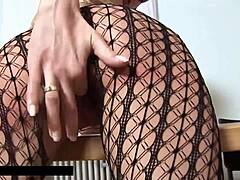 Cute Brunette Pussy Play