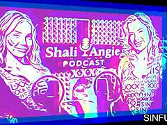 Sensual Threesome Cumshot