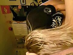 Deepthroating big cock