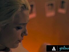 milf lesbian rough scissoring