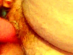 hairy pussy rubbing