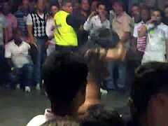 Sexy Chica Strips 🔥