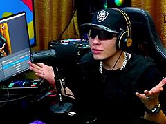 Geisy Tattoo All Fours