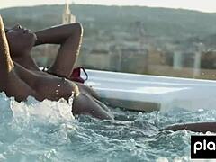 mimi desuka rooftop strip