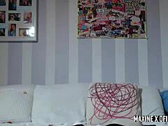 Fuck machine squirting