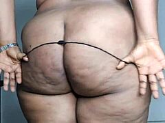 Ebony Milf Masturbation