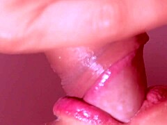 Girlfriend Milks Cumshot!