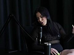 Big Butt Bisexual 😏