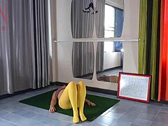 yellow tights yoga