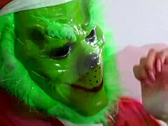 Sara Blonde Grinch Fuck