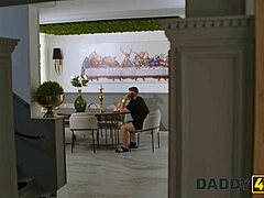 بنات اليوغا وزب كبير نيك عميق