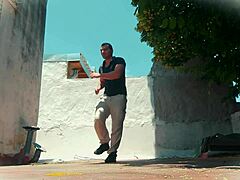 muscular salsa stroke