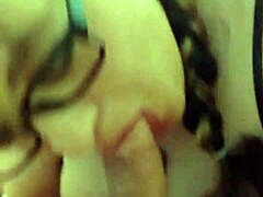 Sloppy Deepthroat Knees