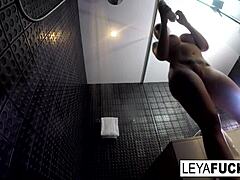 Leya Shower Rinse