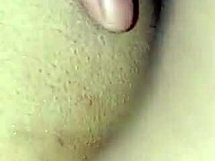 Istri Tetangga Mesum