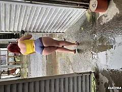 empregada bunda linda