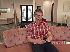 Oğlunun Kız Arkadaşı