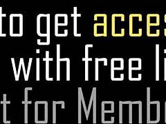 vicky fingering slit