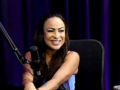 Loira Vibrator Pussy