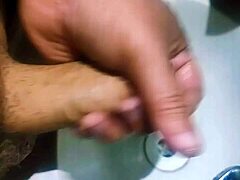 Sink Cumshot