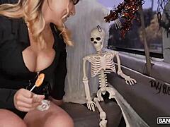 Police Woman's Jizz Ride