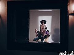 ebony model tribbing