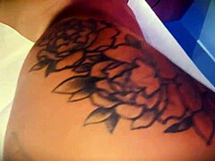 milf spied fingering