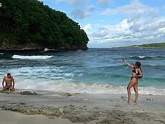 beach deepthroat stranger