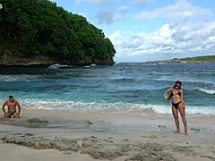 beach deepthroat stranger