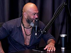 Annie Clementine Cuckold