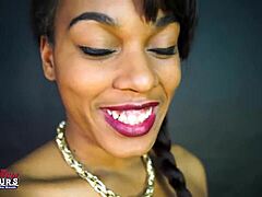 skylar pussy fingered