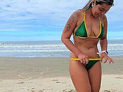 outdoor ass masturbation