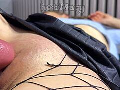 milf creampie closeup