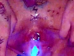 stretched pussy squirt